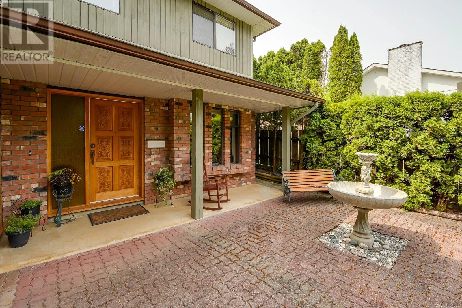 2254 Hamilton Dr