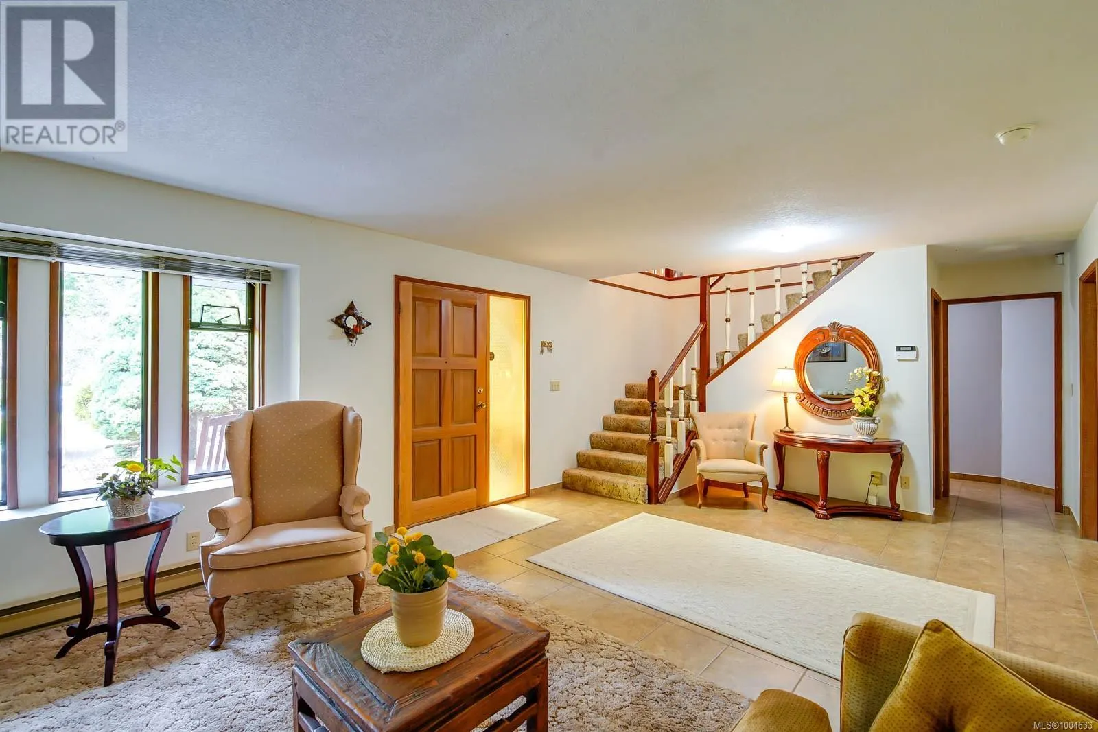 2254 Hamilton Dr
