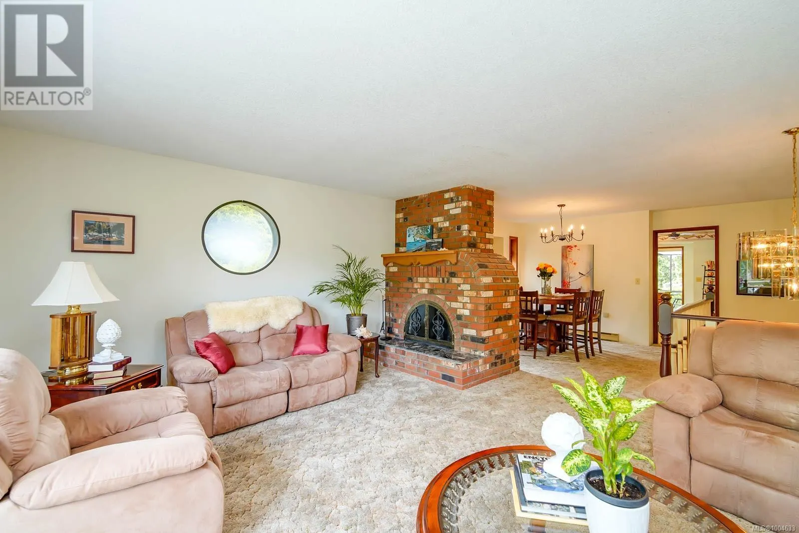 2254 Hamilton Dr