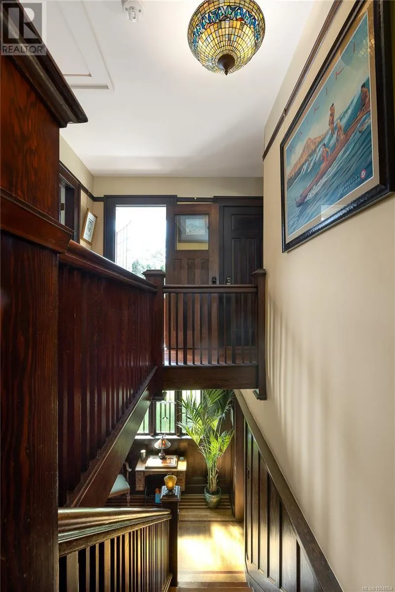 773 Island Rd