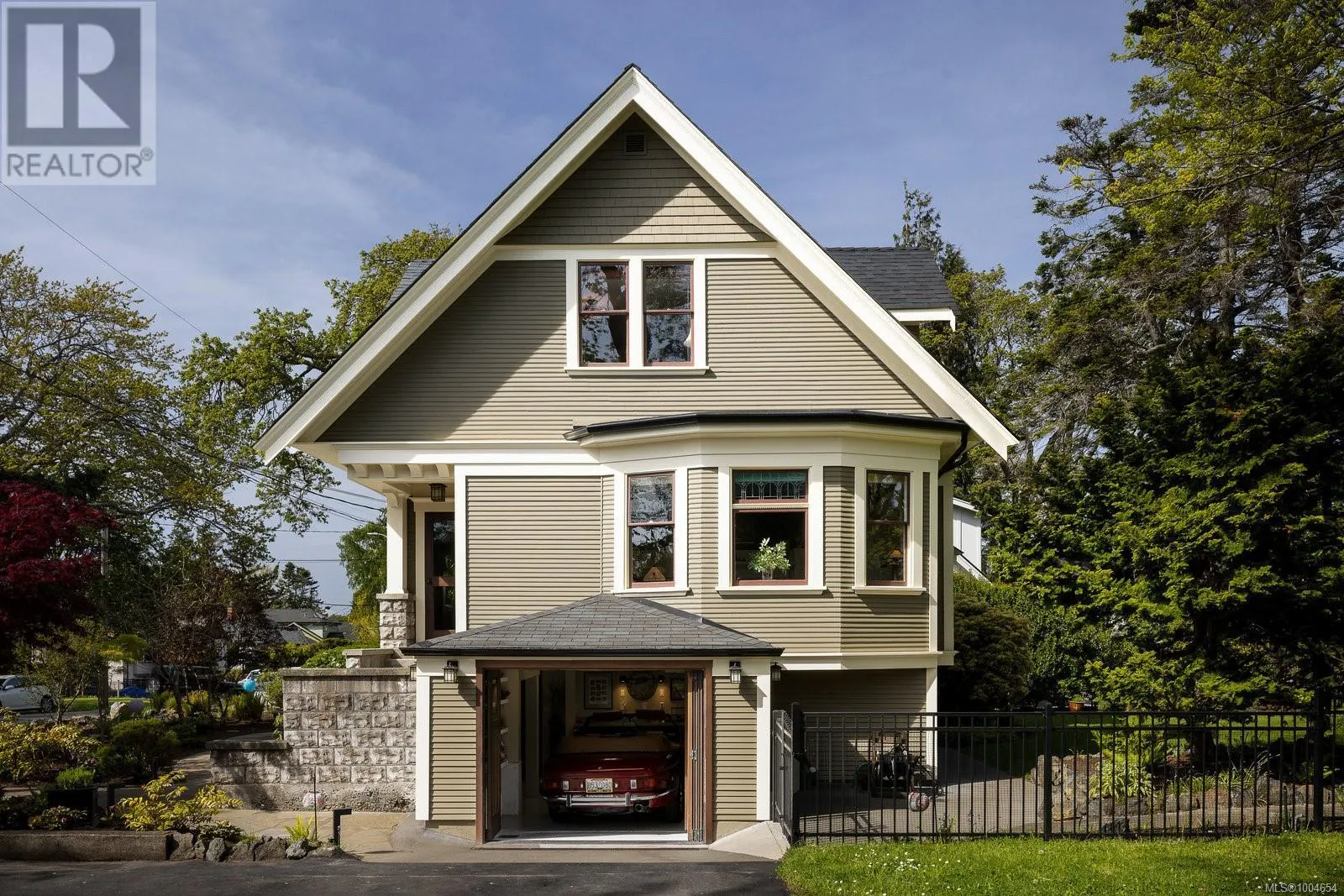 773 Island Rd
