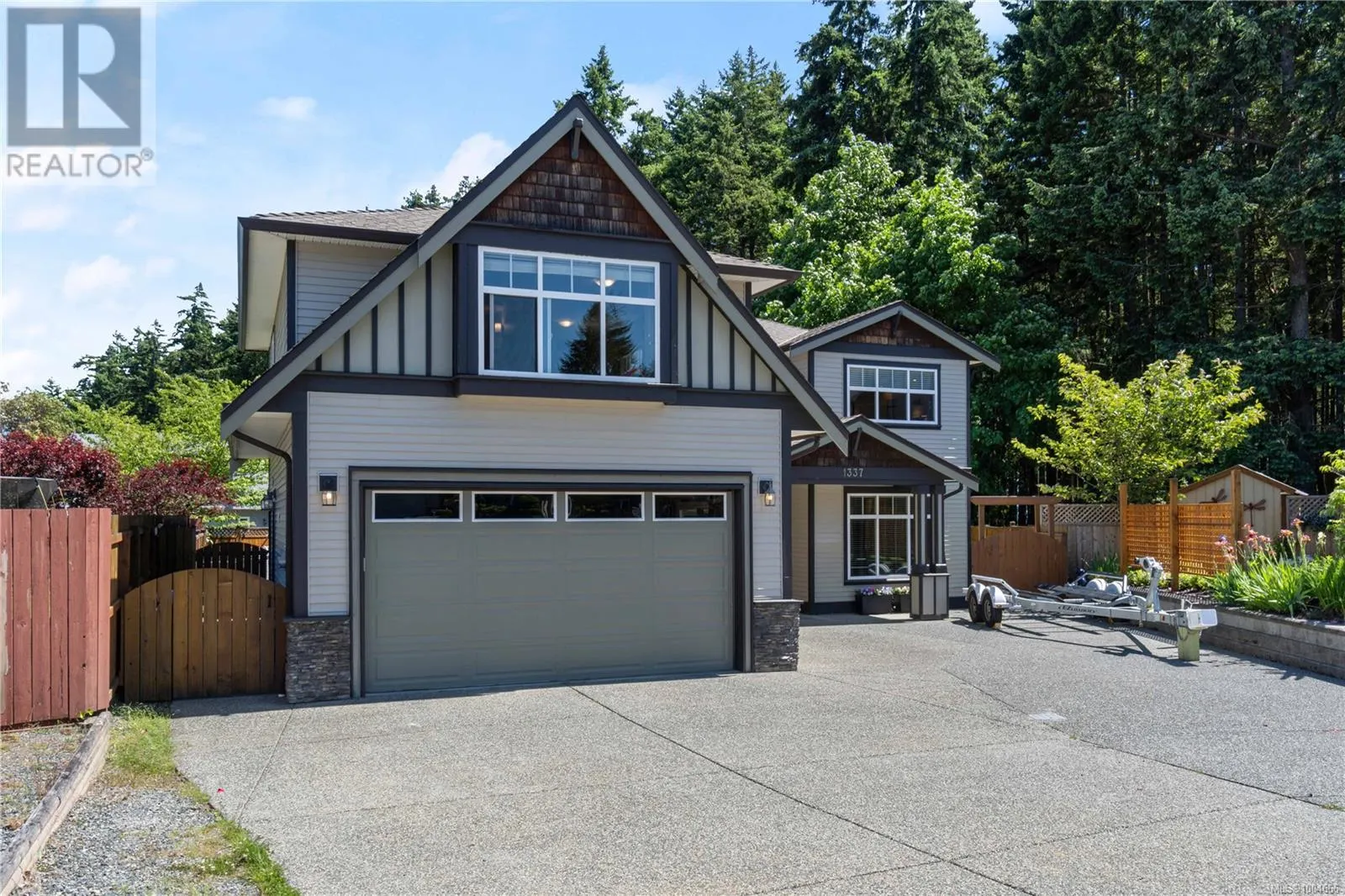 1337 Thalia Pl