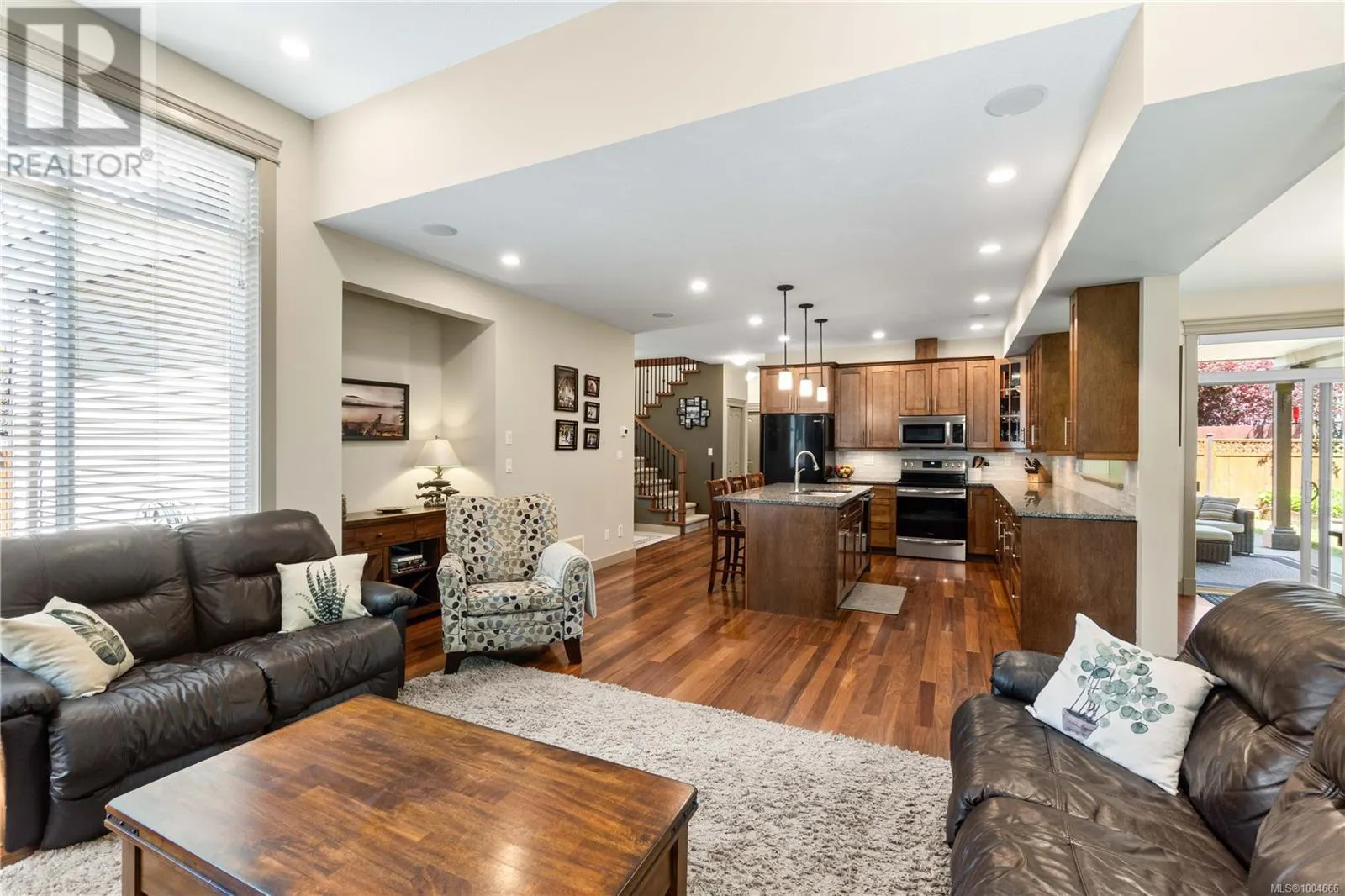 1337 Thalia Pl