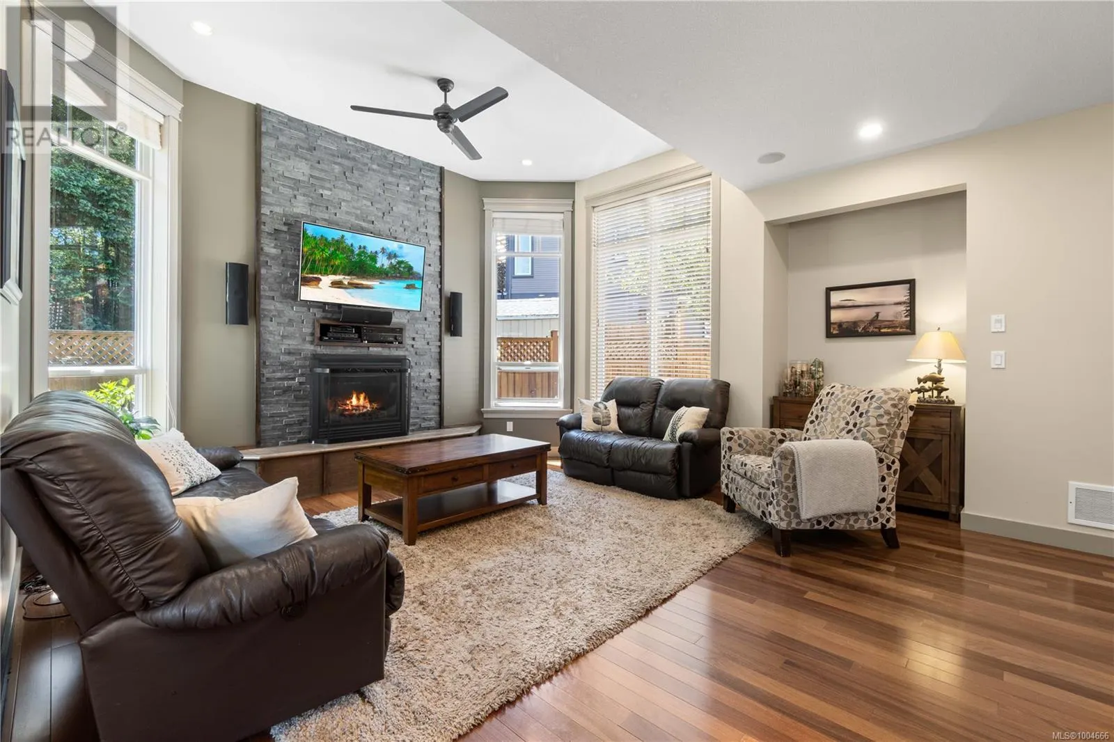 1337 Thalia Pl