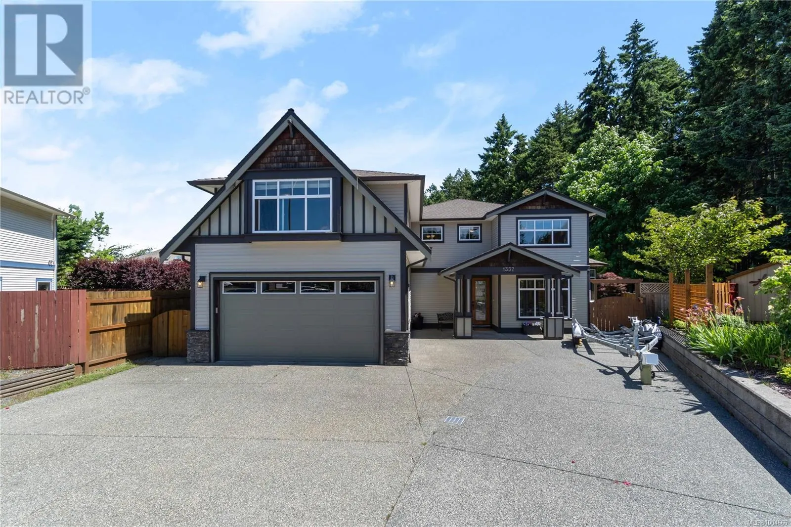 1337 Thalia Pl