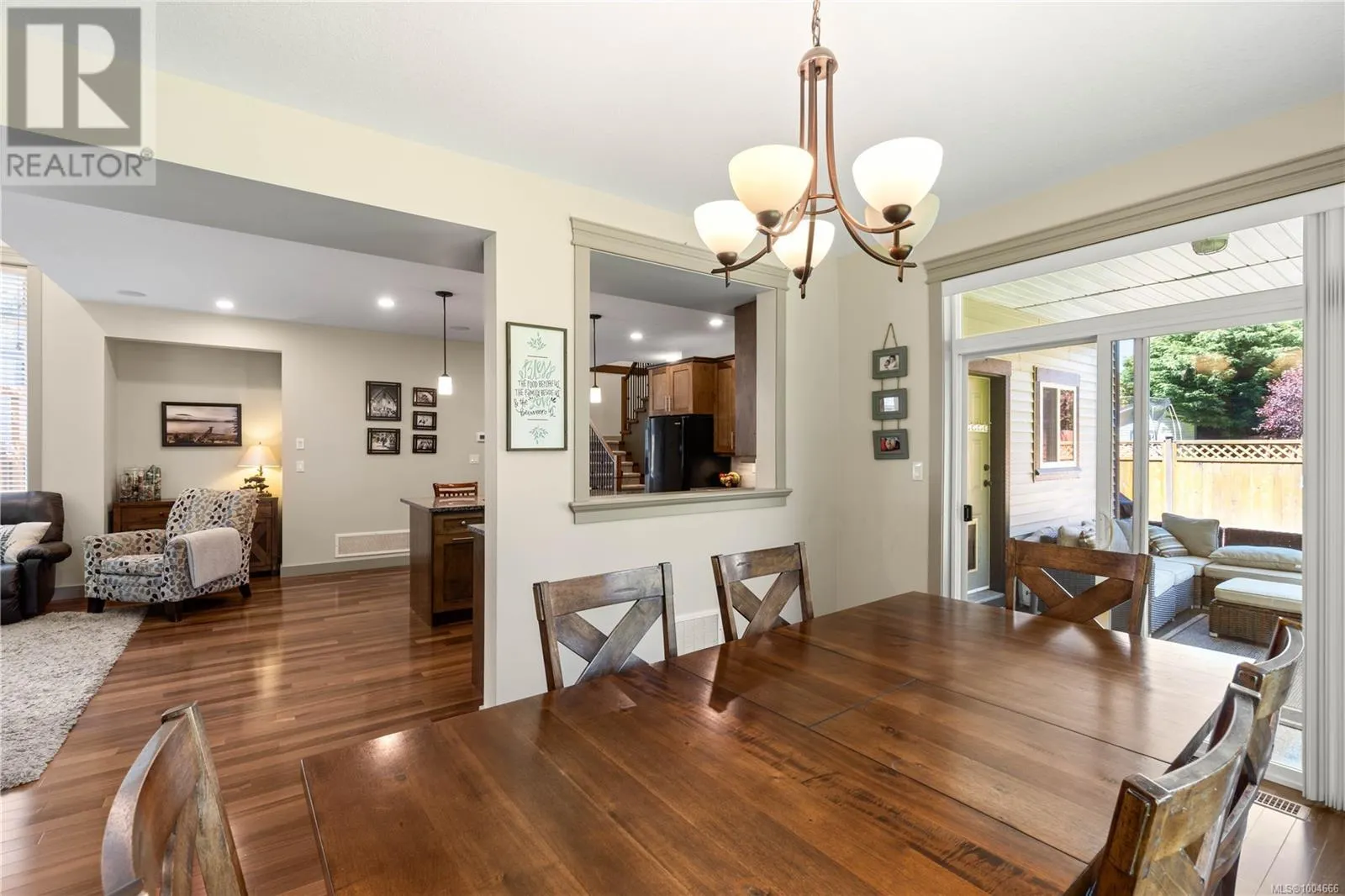 1337 Thalia Pl