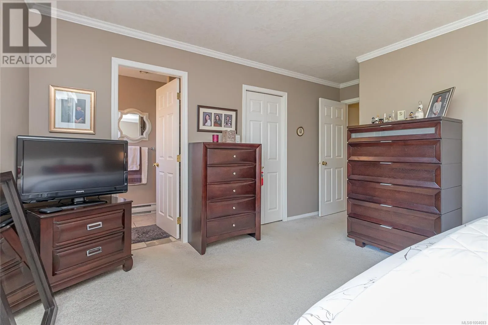 1163 Wellington Dr