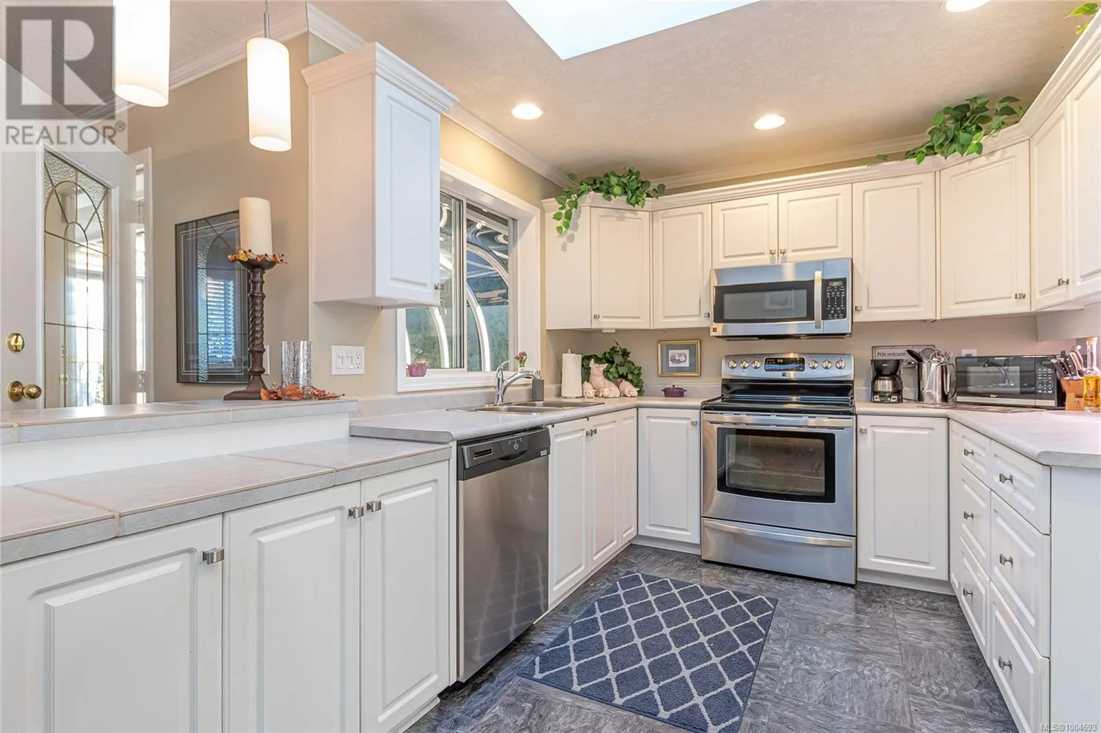 1163 Wellington Dr