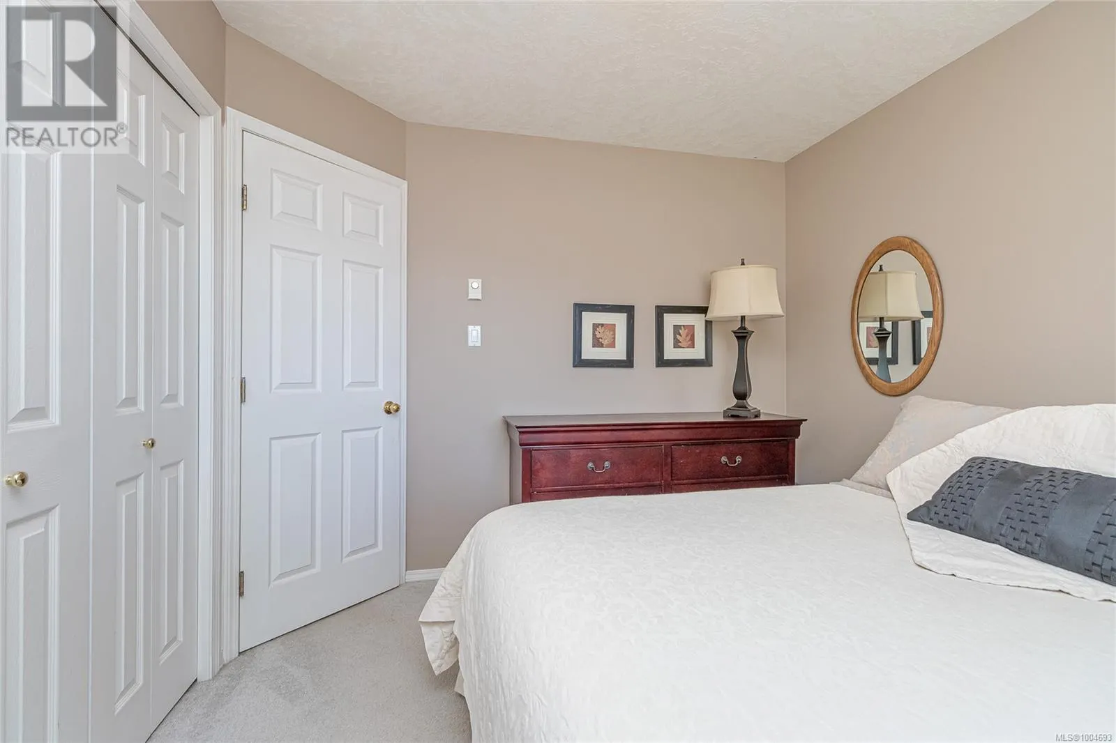 1163 Wellington Dr