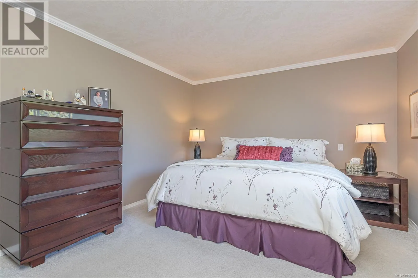1163 Wellington Dr