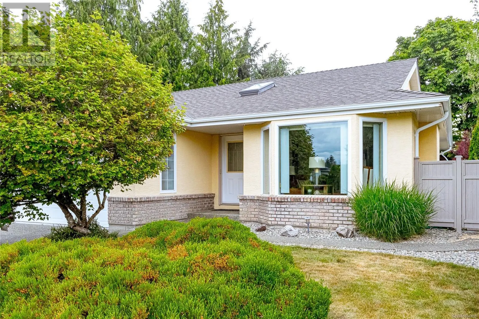 1163 Wellington Dr