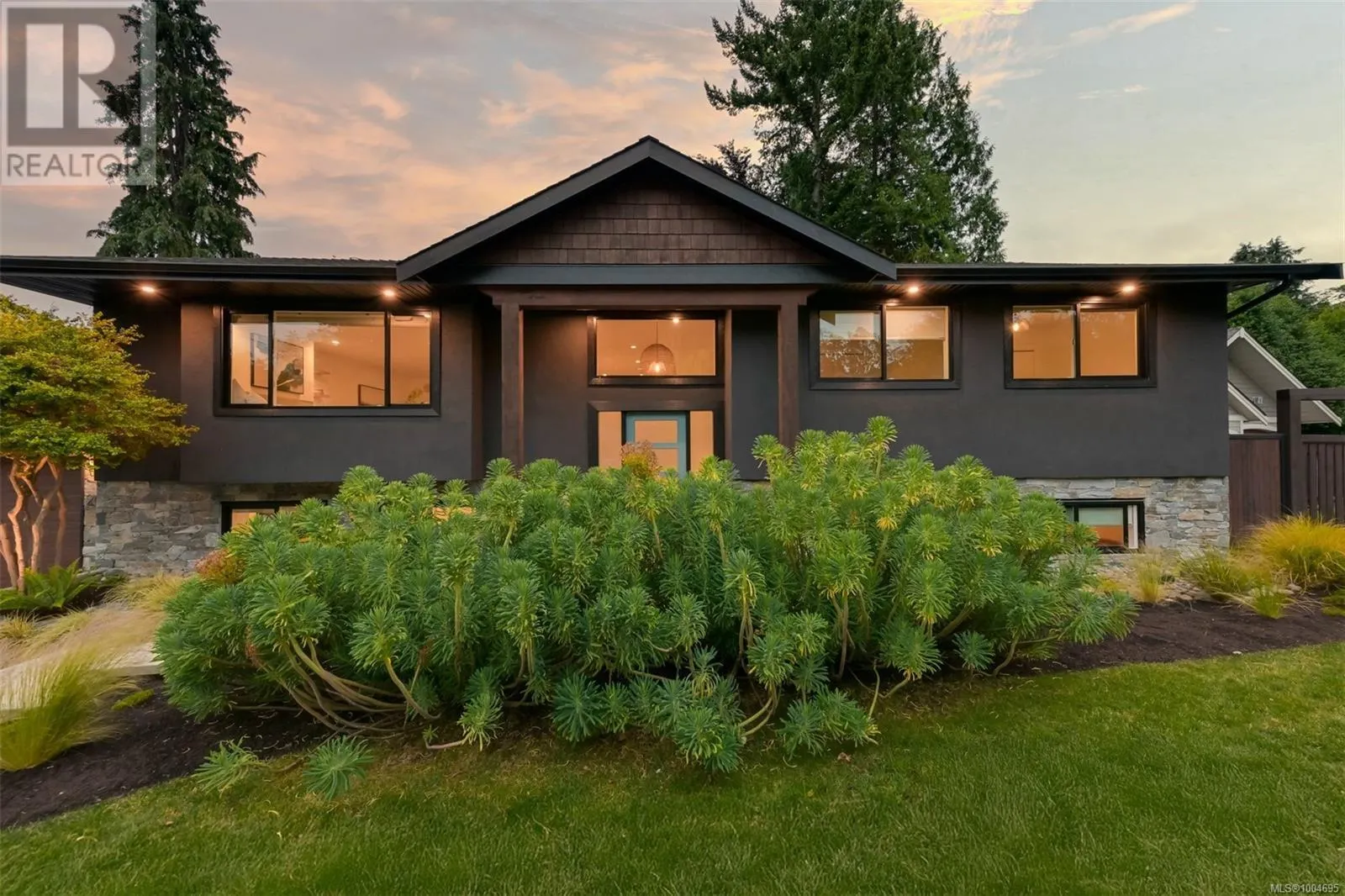 2091 Stonehewer Pl