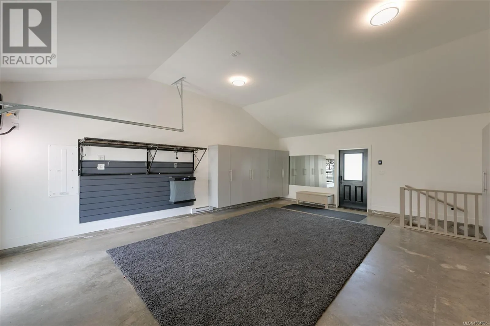 2091 Stonehewer Pl