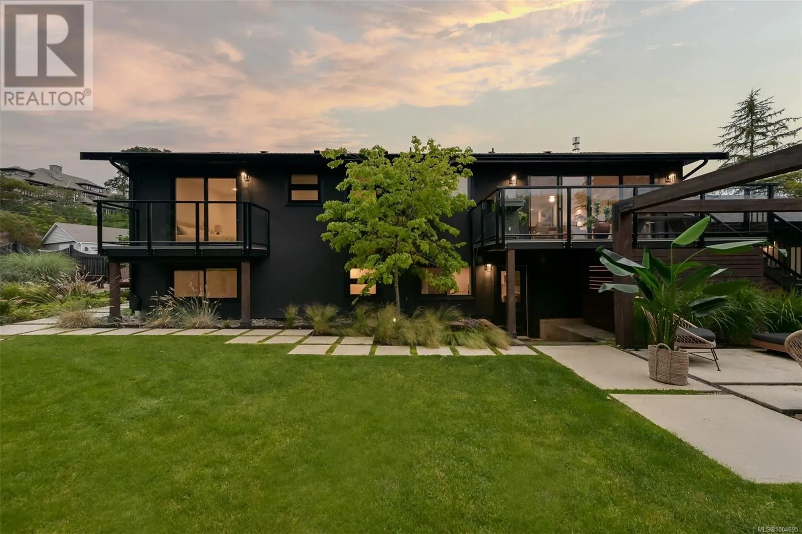 2091 Stonehewer Pl