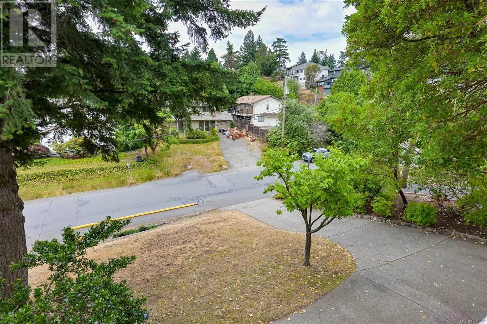 632 Cairndale Rd
