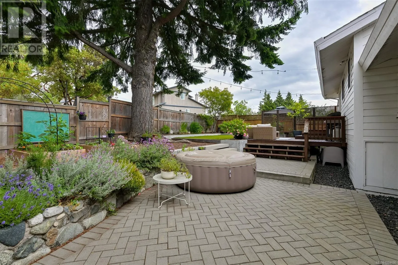 632 Cairndale Rd