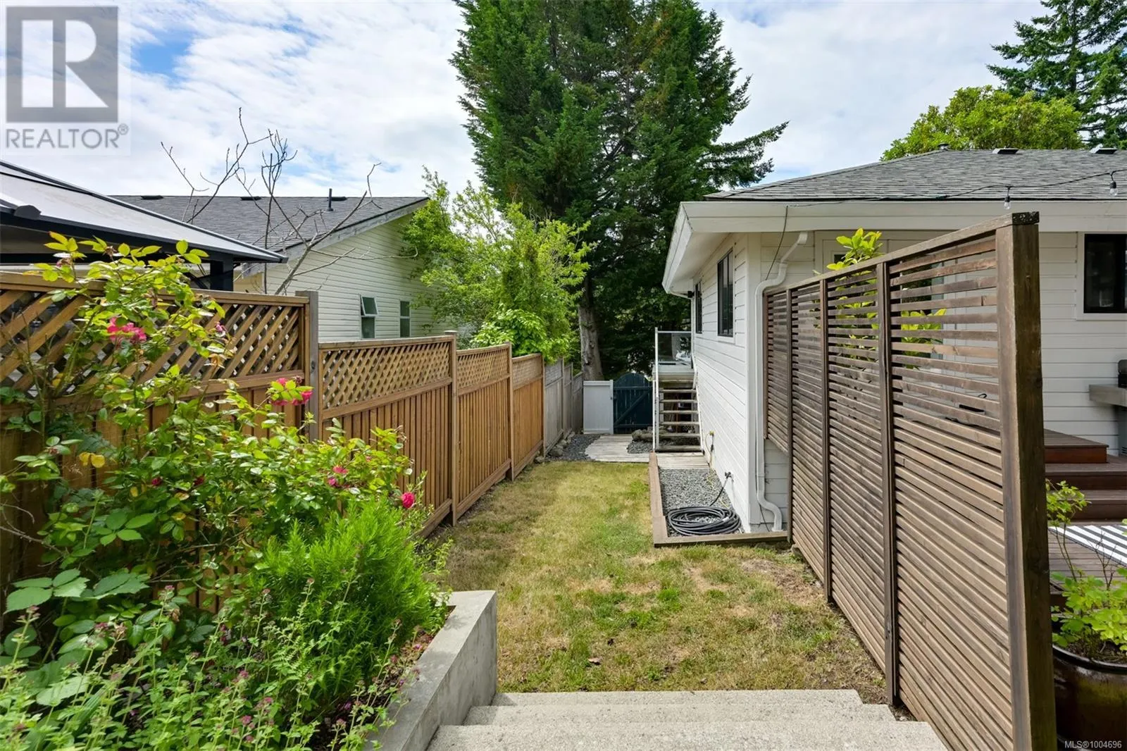 632 Cairndale Rd