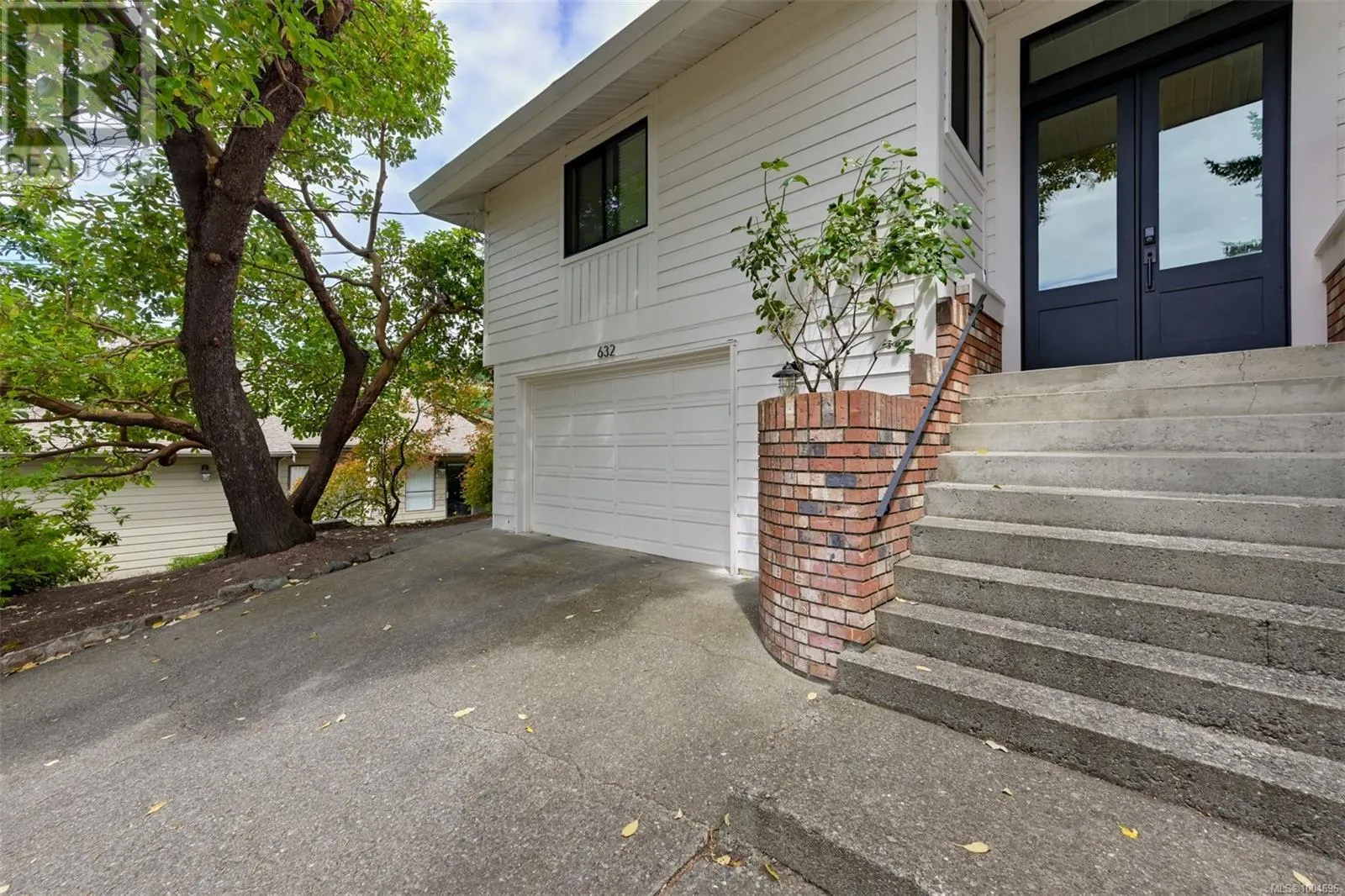 632 Cairndale Rd