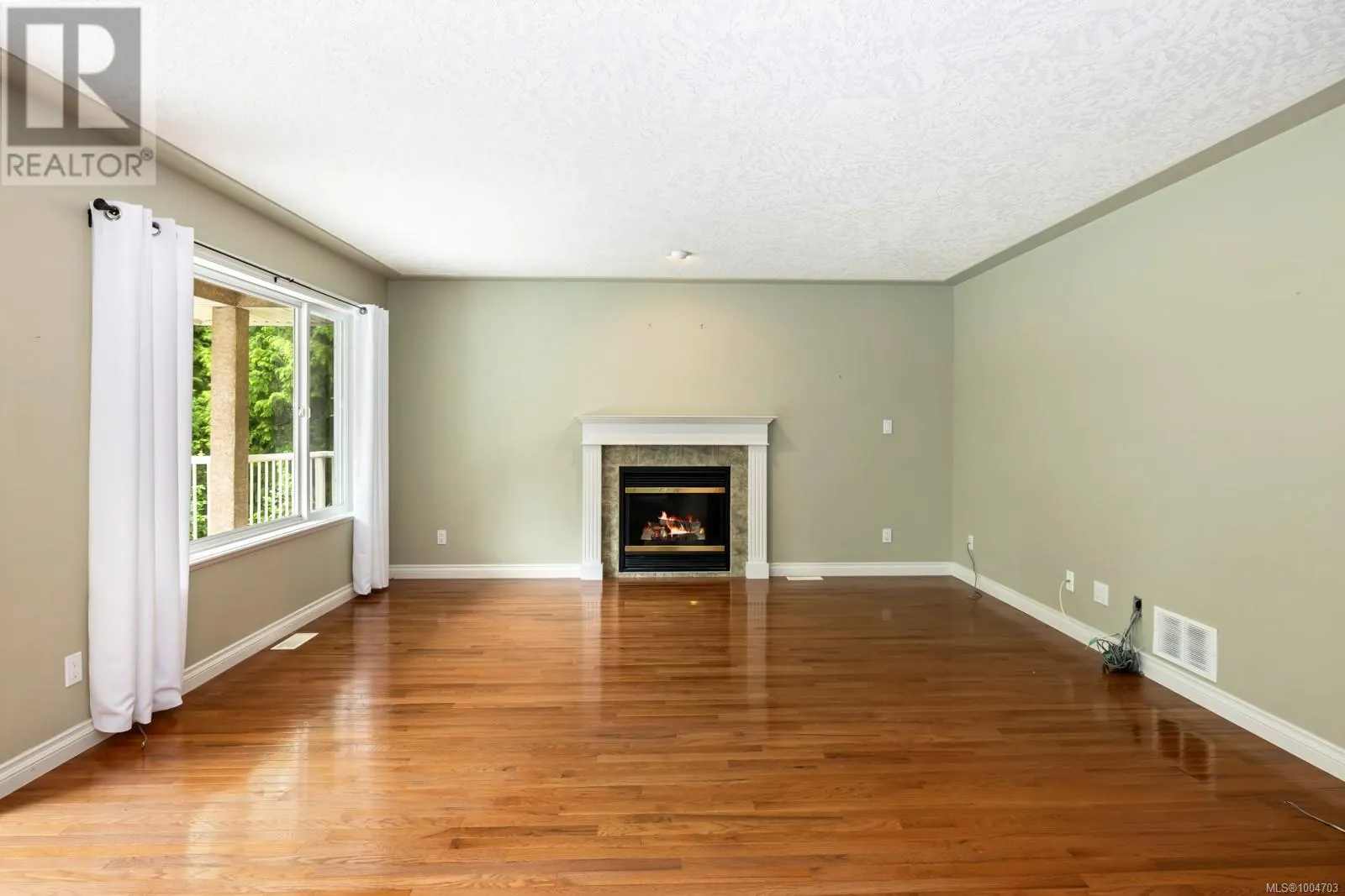 905 Cowerd Rd
