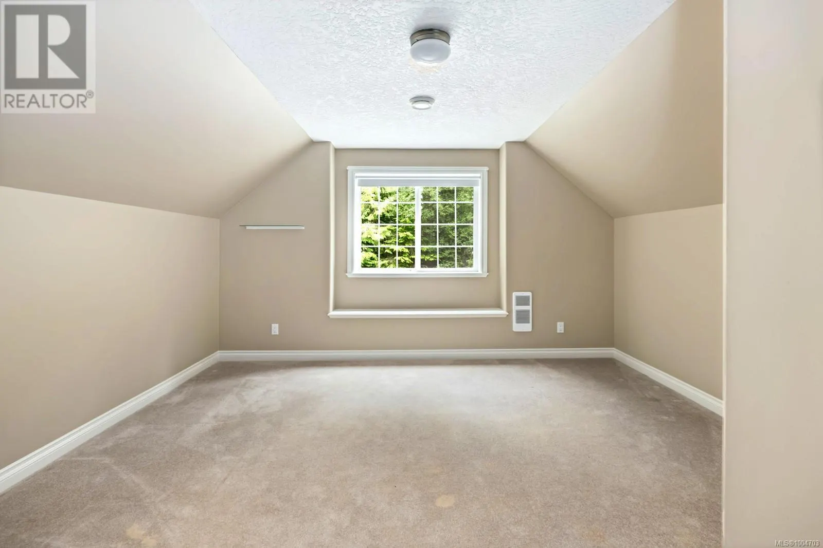 905 Cowerd Rd