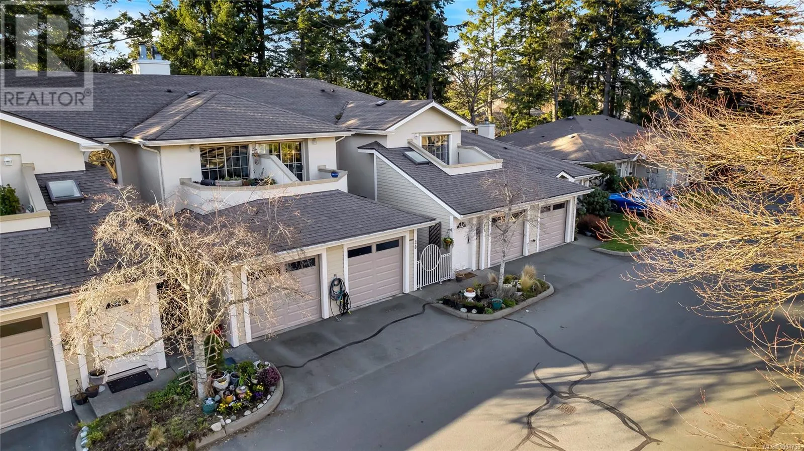 30 850 Parklands Dr