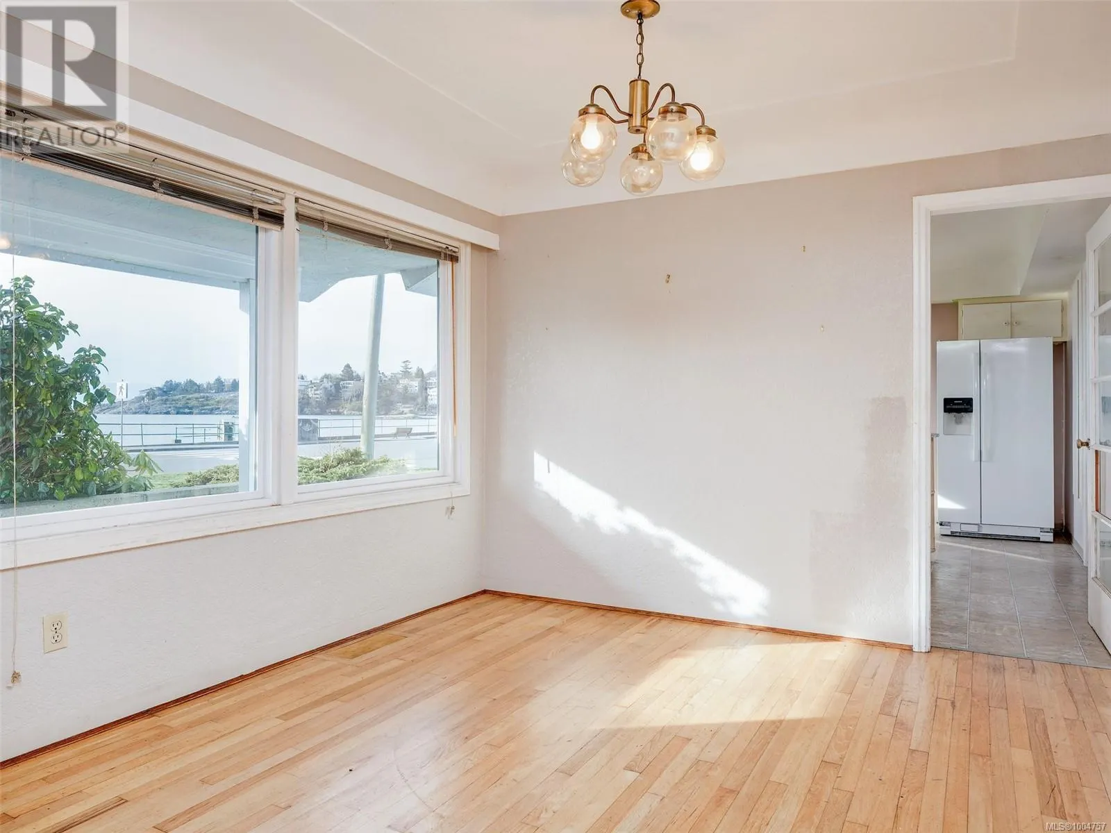 406 Beach Dr