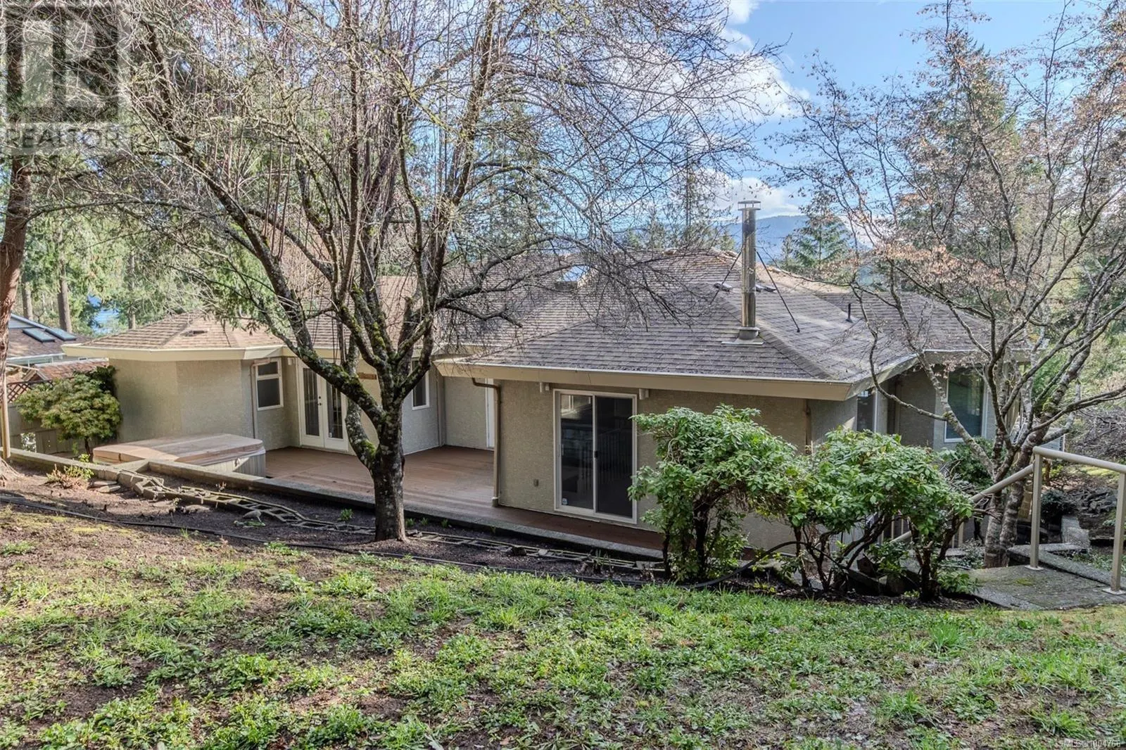6318 Genoa Bay Rd