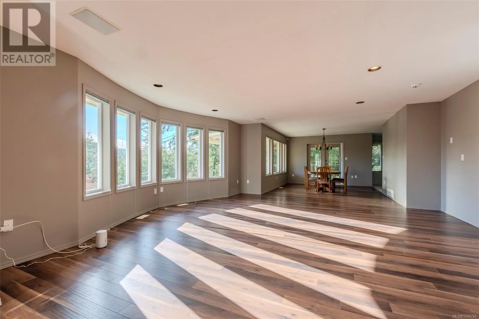 6318 Genoa Bay Rd