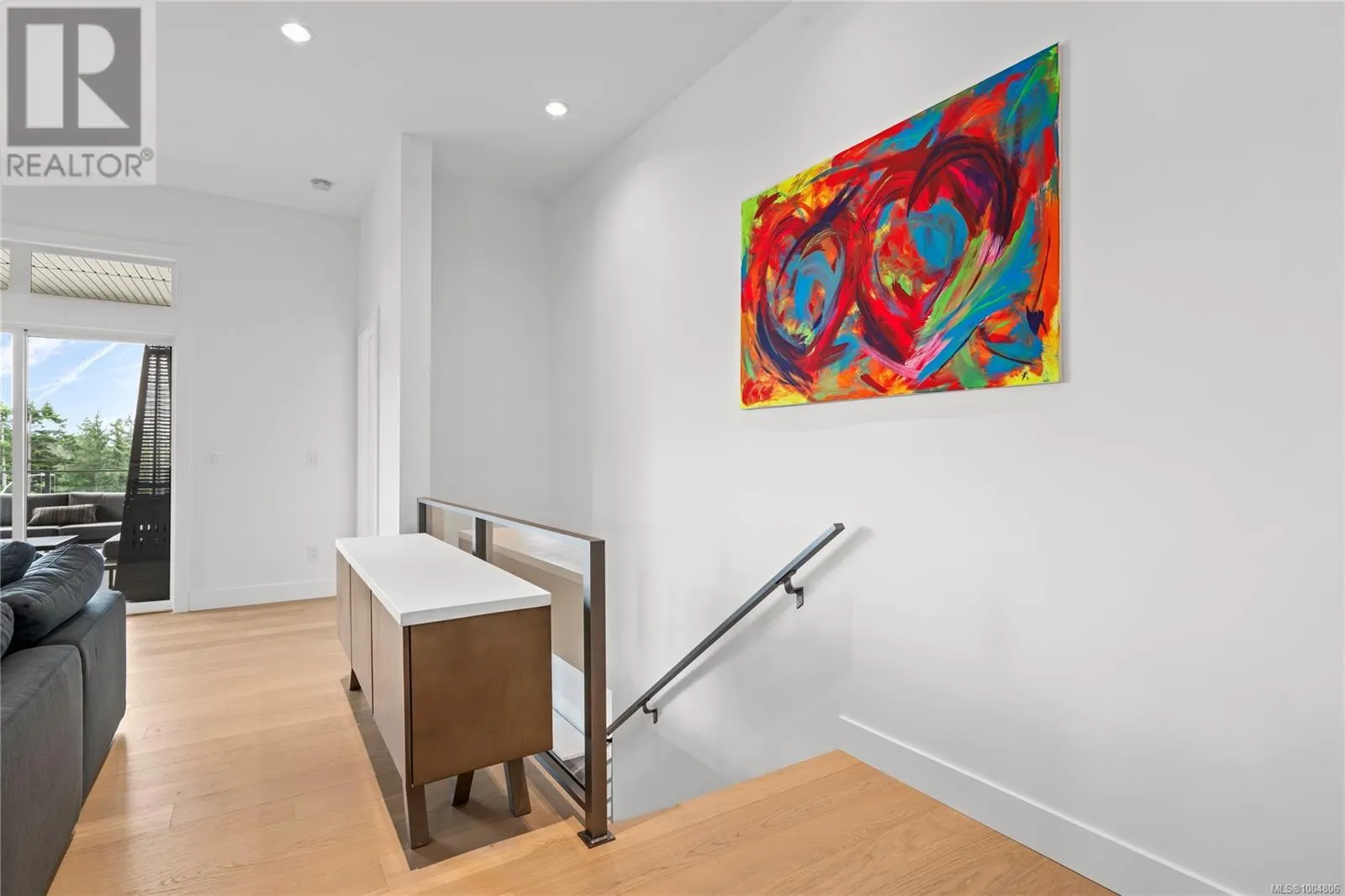 152 Golden Oaks Cres