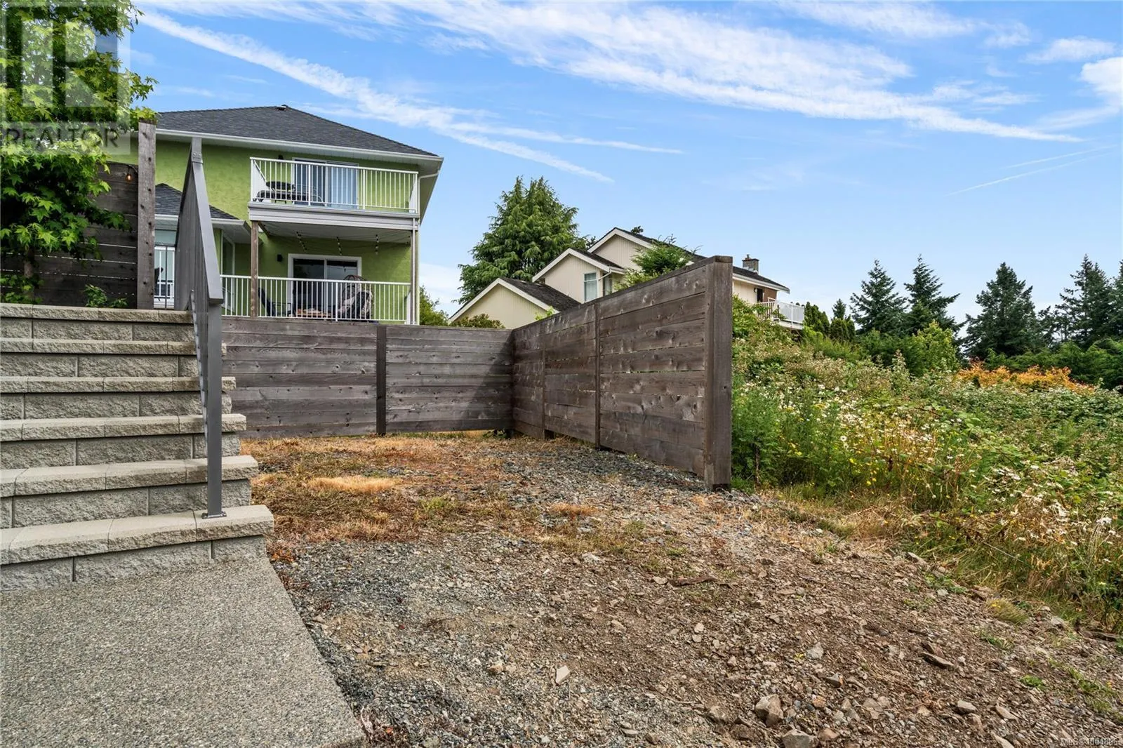 152 Golden Oaks Cres