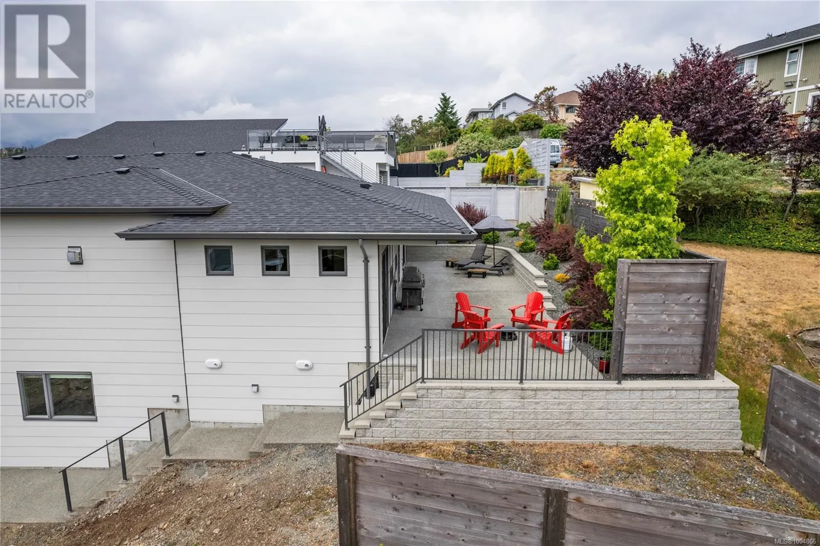152 Golden Oaks Cres