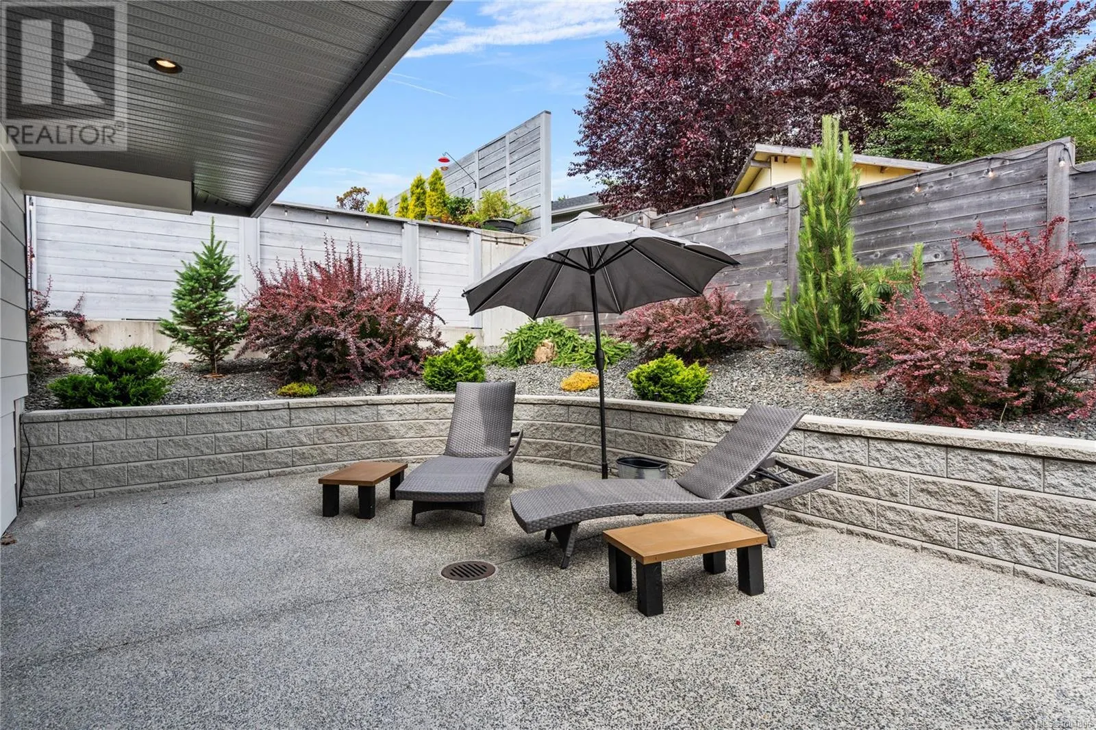 152 Golden Oaks Cres