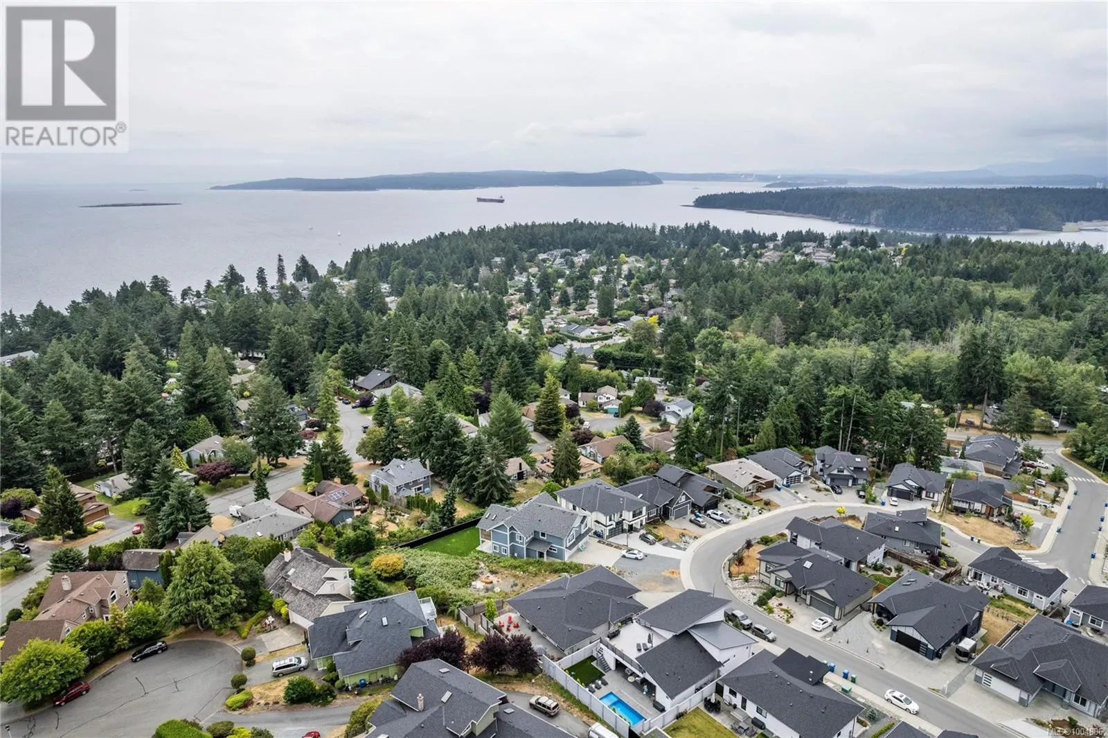 152 Golden Oaks Cres