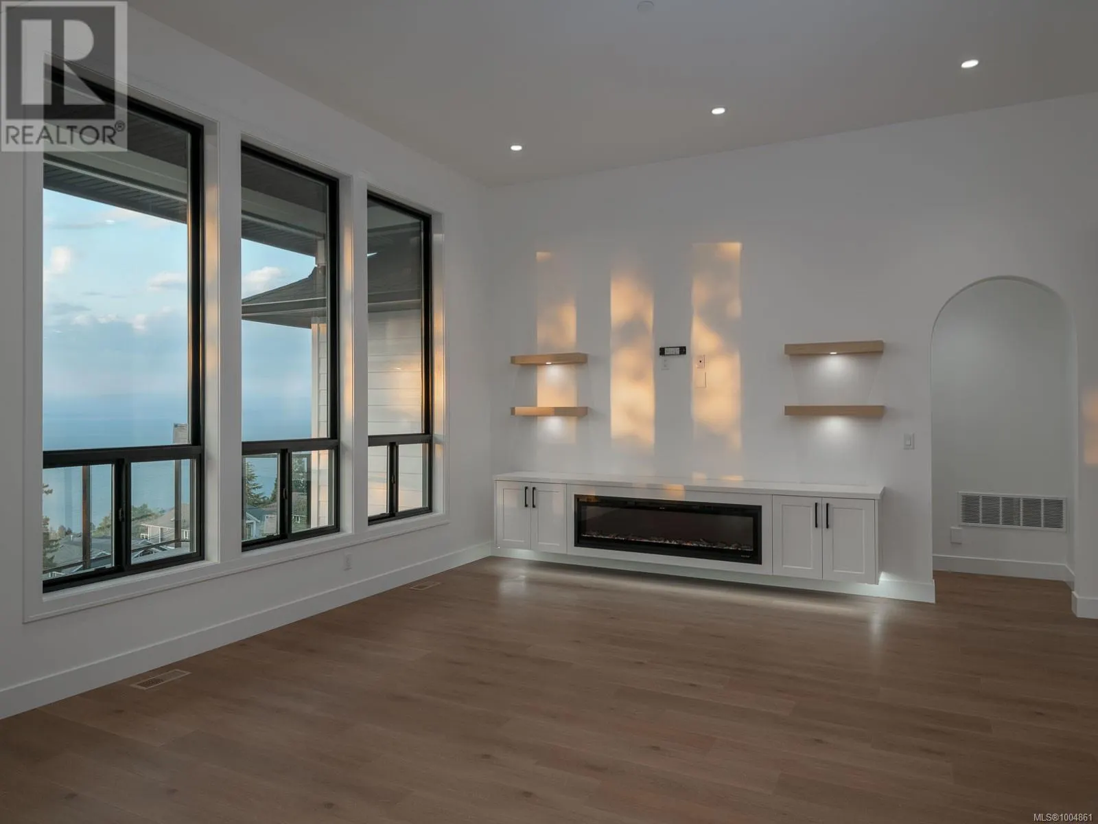 120 Hawk Point Rd