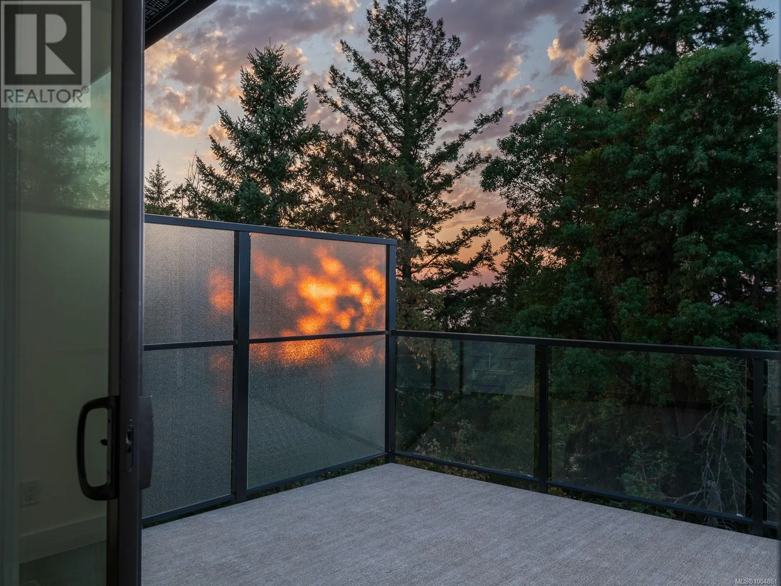 120 Hawk Point Rd