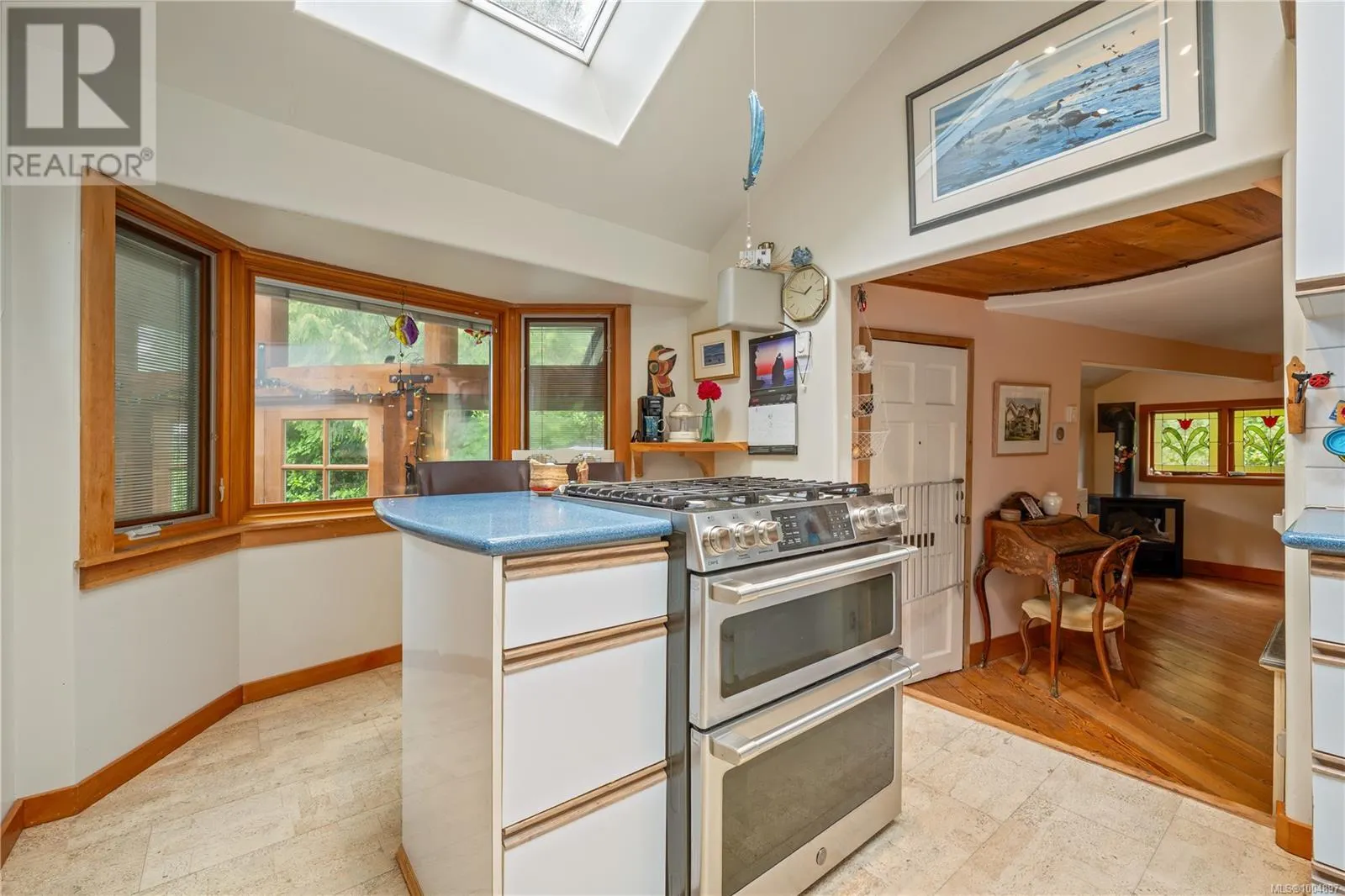 1364 Chesterman Beach Rd