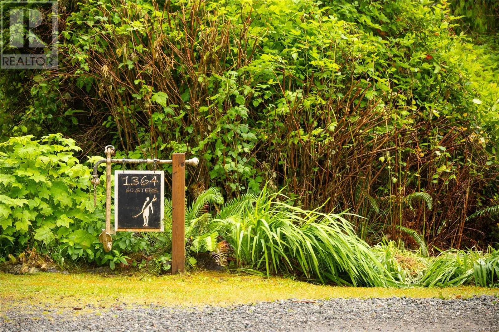 1364 Chesterman Beach Rd