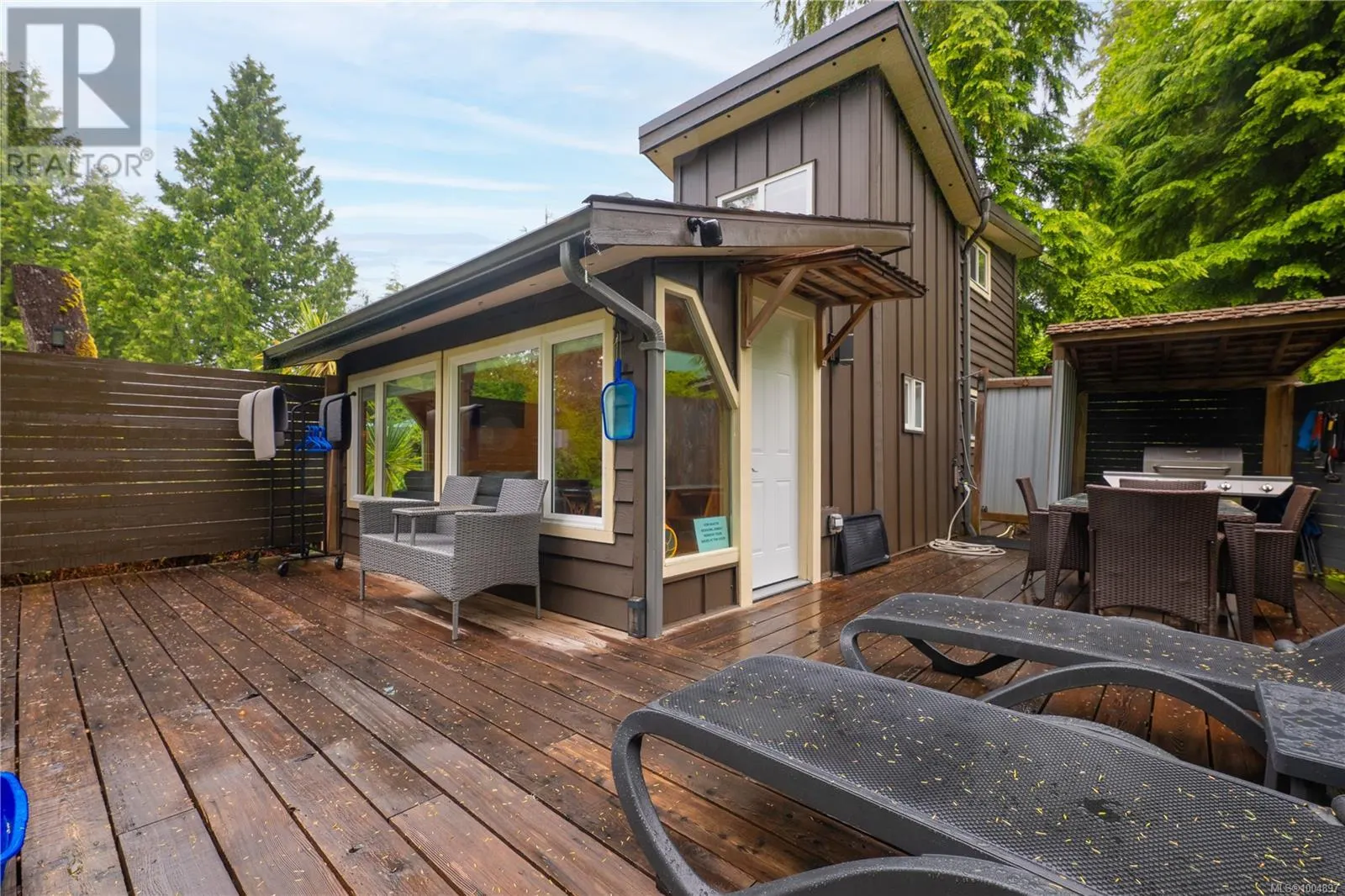 1364 Chesterman Beach Rd