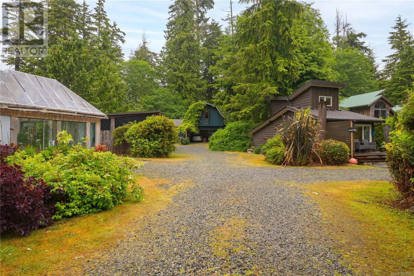 1364 Chesterman Beach Rd