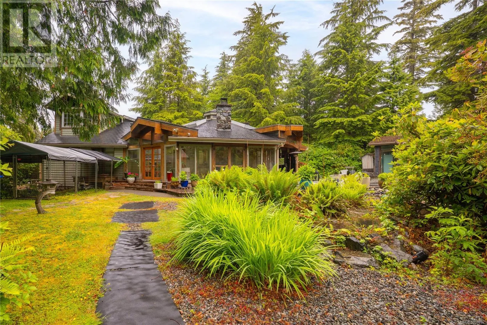 1364 Chesterman Beach Rd