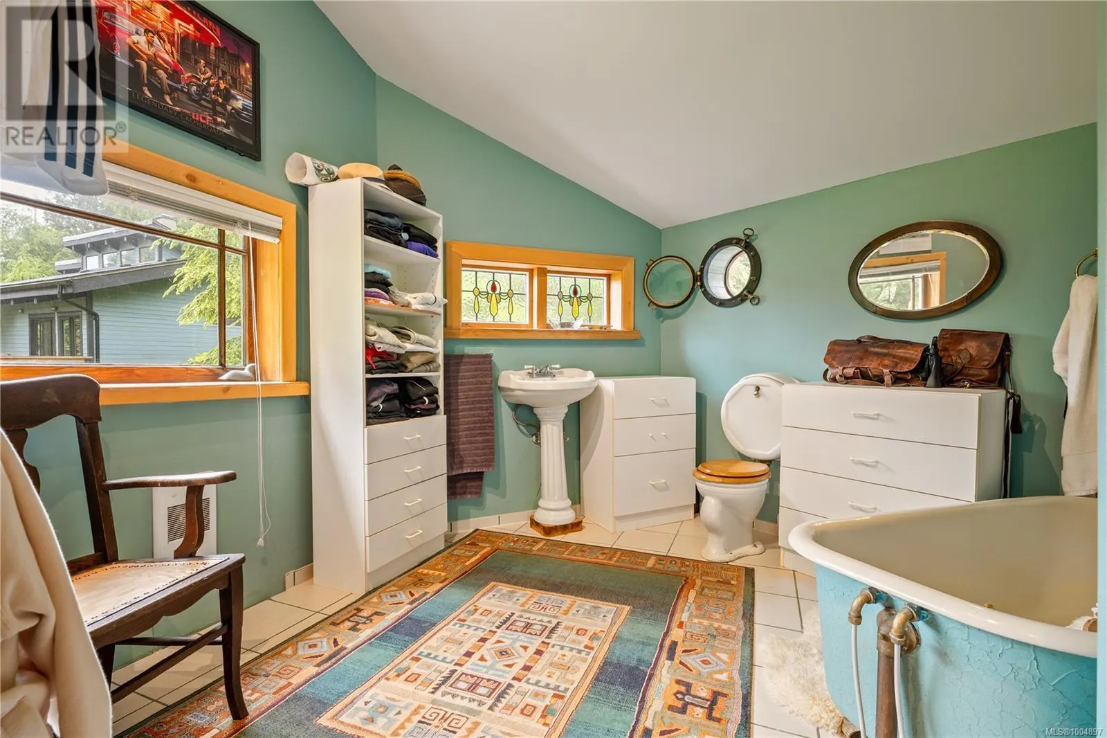 1364 Chesterman Beach Rd