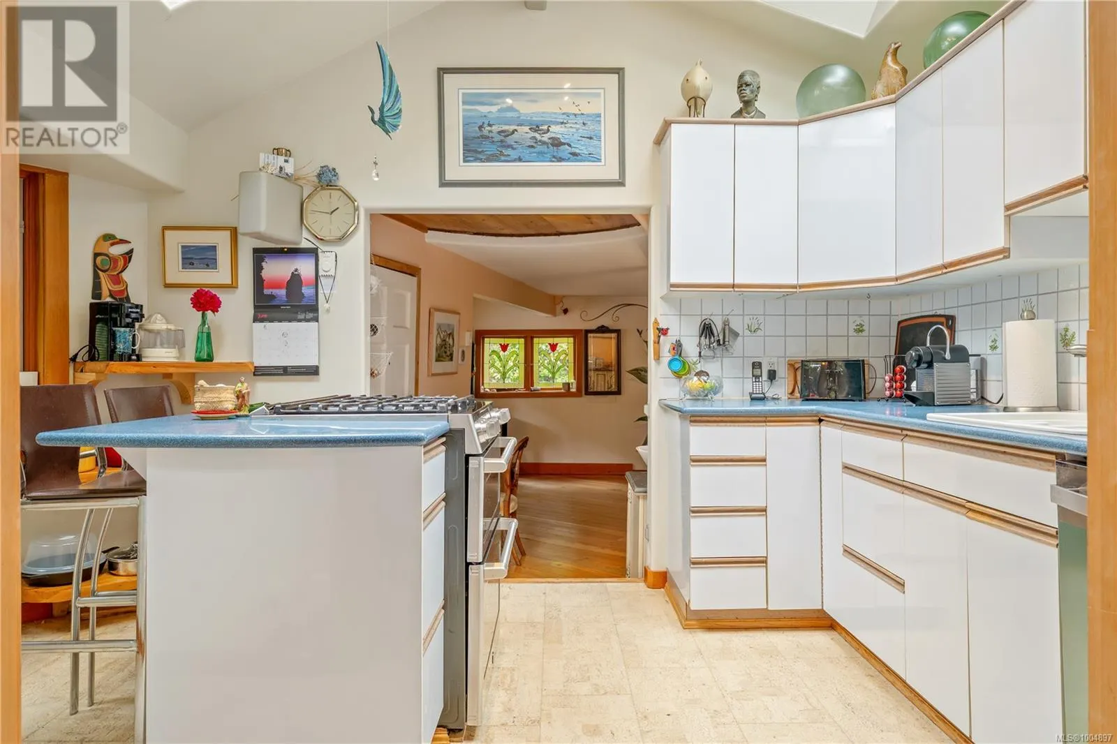 1364 Chesterman Beach Rd