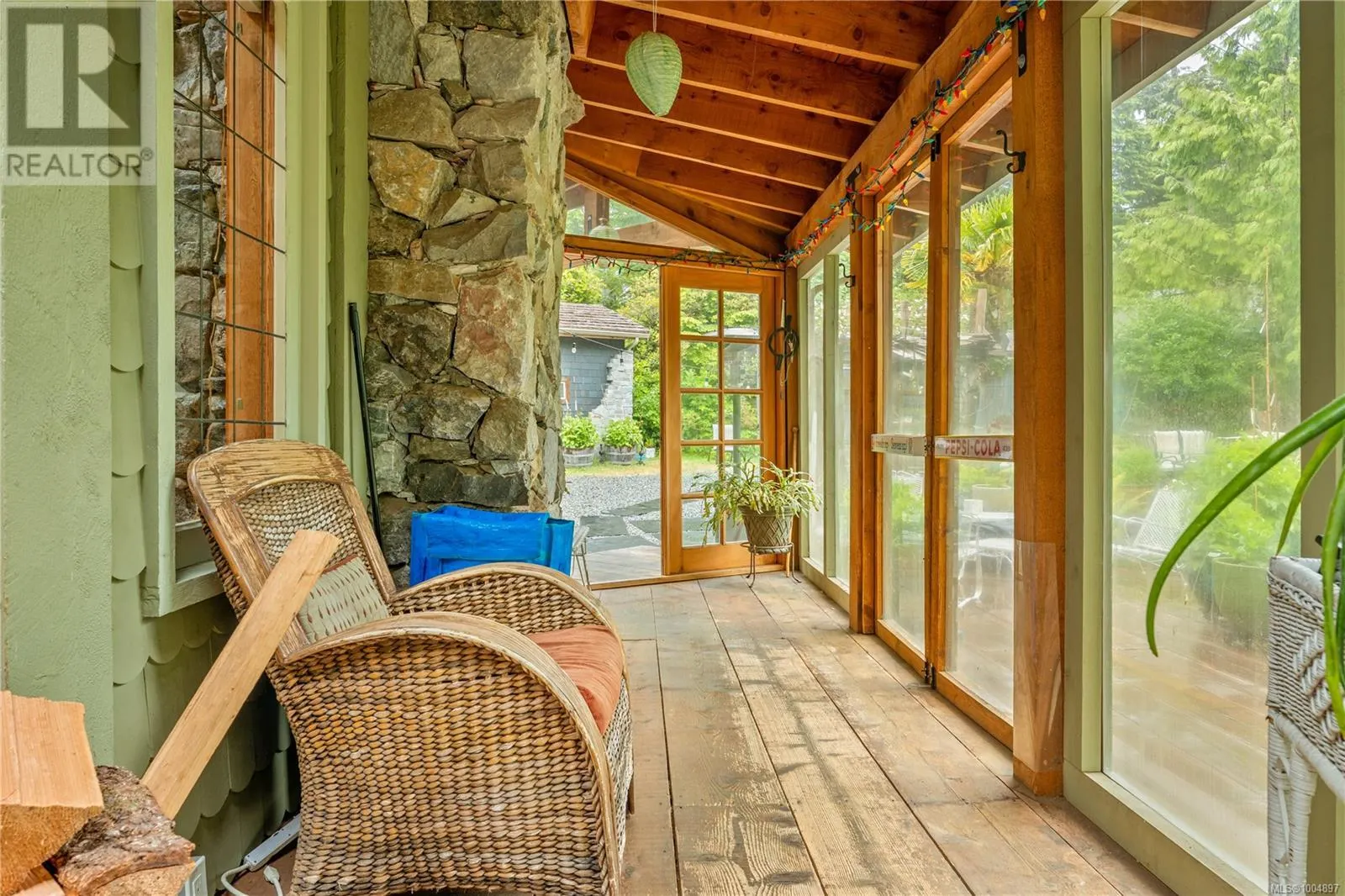 1364 Chesterman Beach Rd