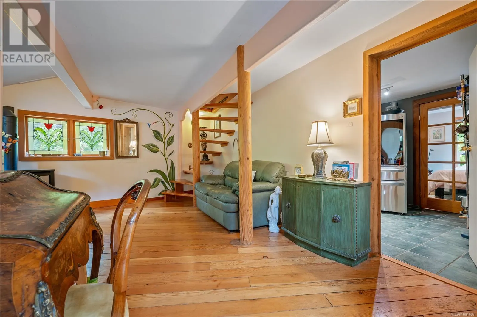 1364 Chesterman Beach Rd