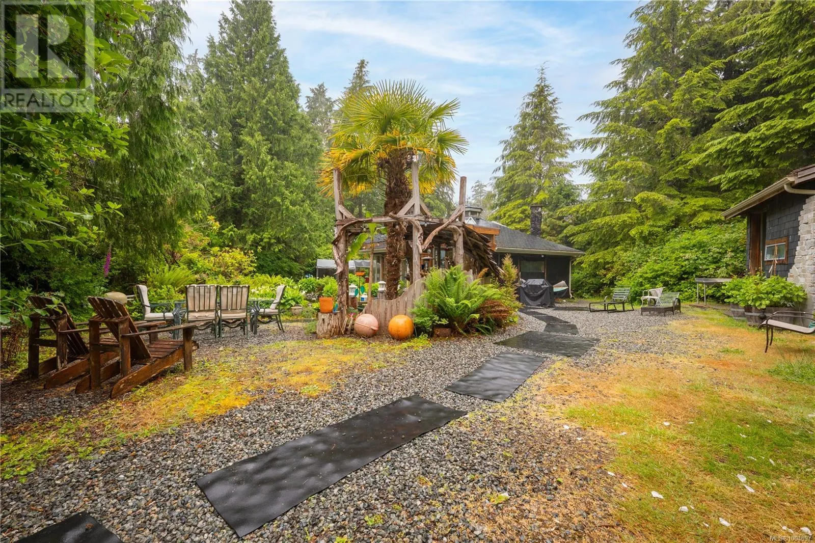 1364 Chesterman Beach Rd