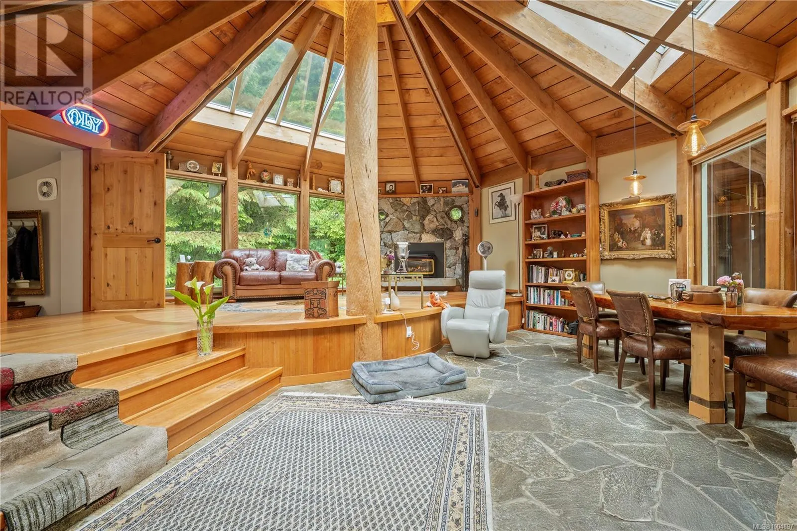 1364 Chesterman Beach Rd
