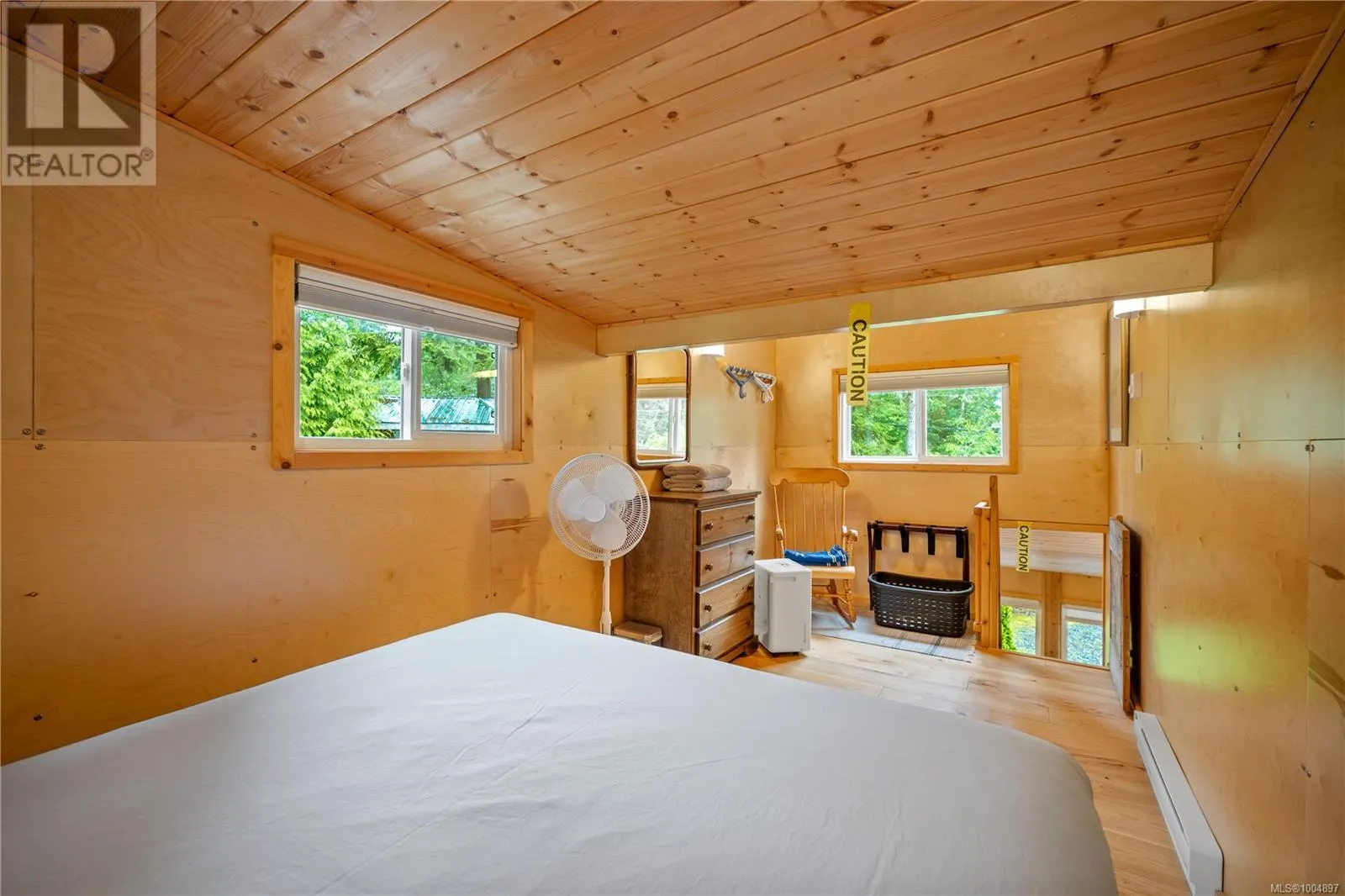 1364 Chesterman Beach Rd