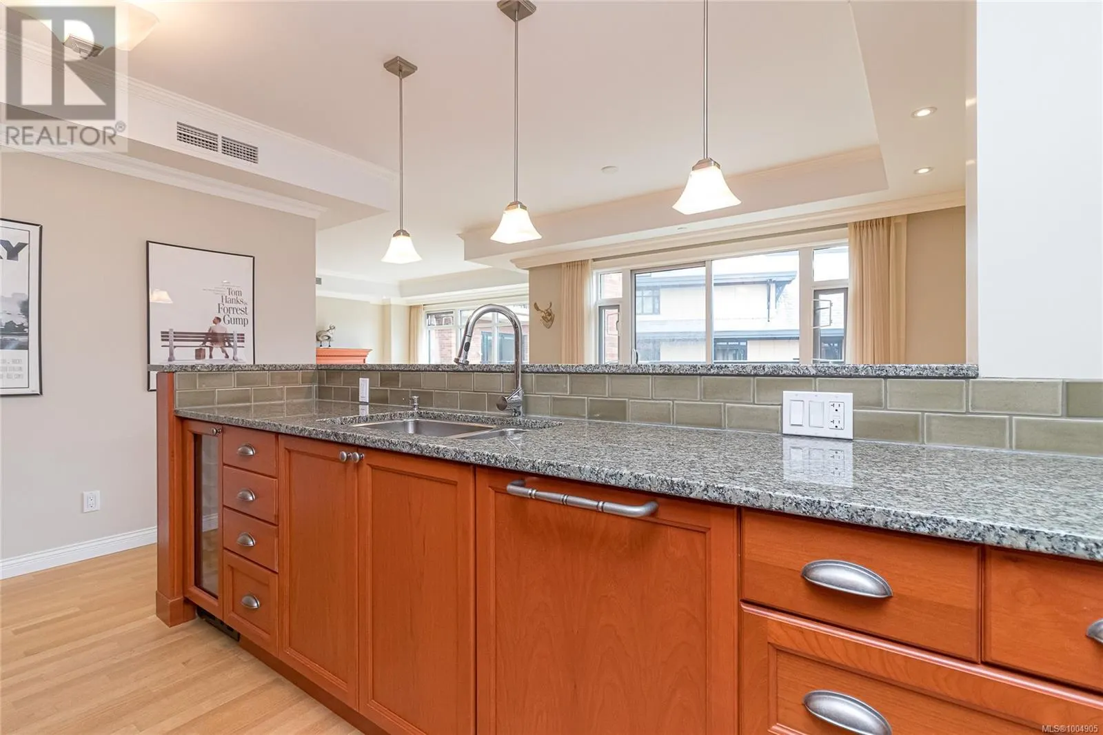 401 1175 Beach Dr
