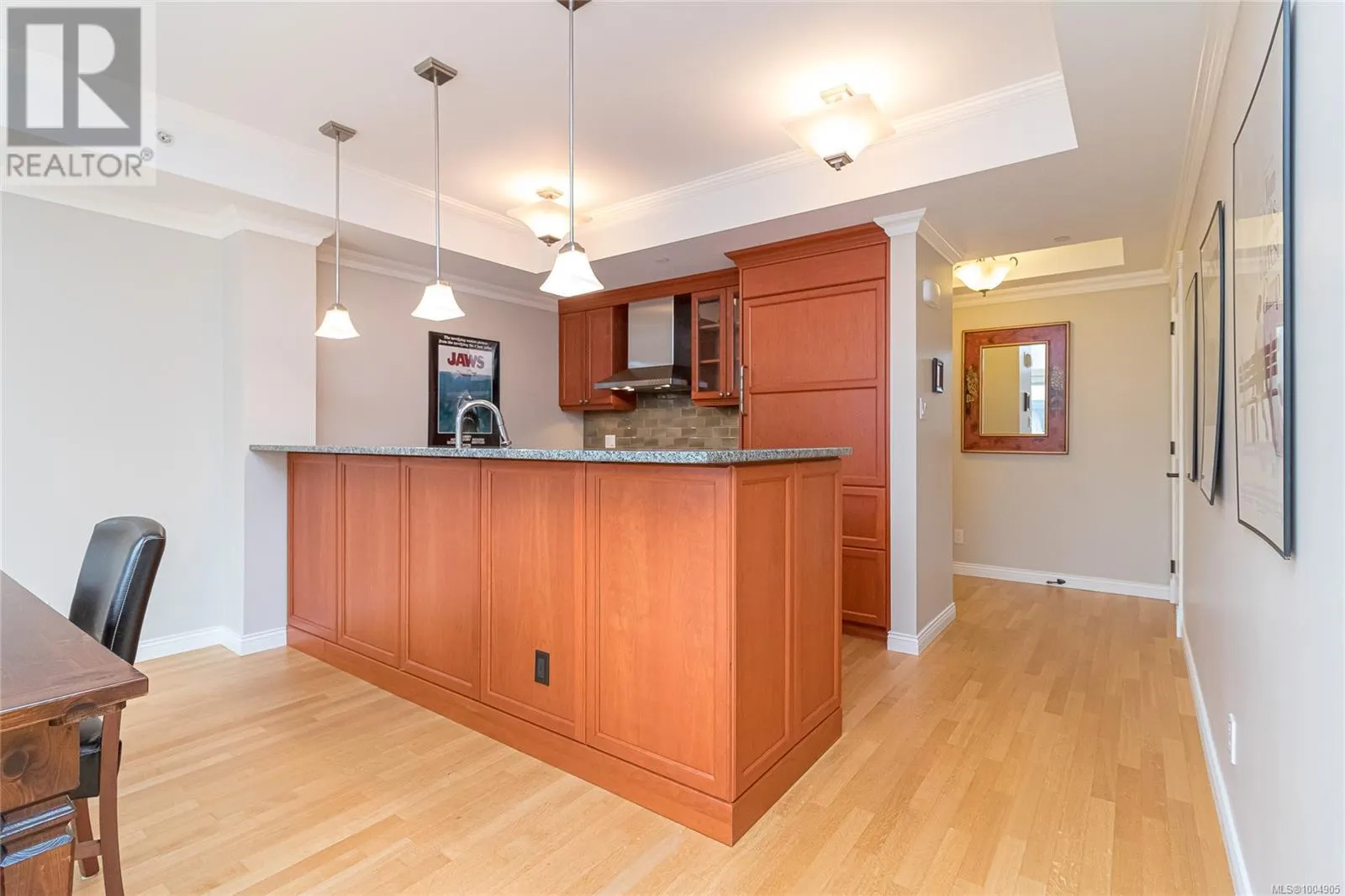 401 1175 Beach Dr