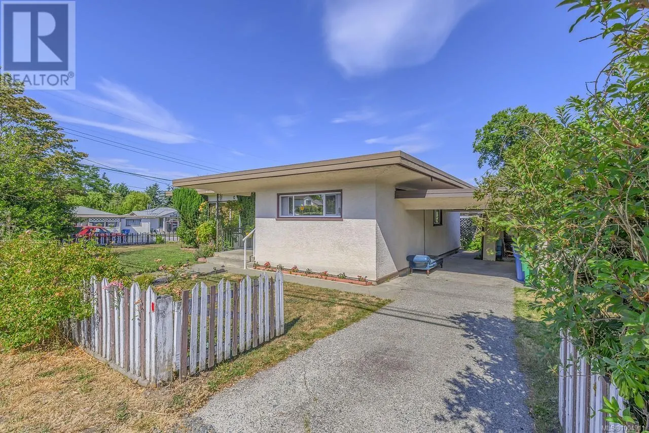 1212 Waddington Rd